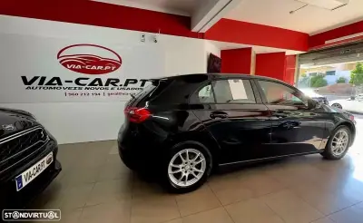 Mercedes-Benz A 180 2020 - 20950 EUR, 130325 km - AUTO.MOTO.pt - 130325km - foto 7 de 15