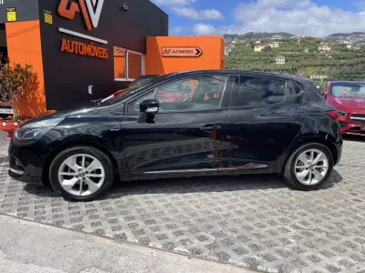 Renault Clio 2017 - 12950 EUR, 84958 km - 84958km - foto 4 de 12