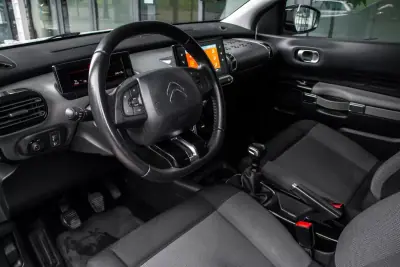 Citroën C4 Cactus 2019 - 12550 EUR, 90175 km - AUTO.MOTO.pt - 90175km - foto 23 de 41