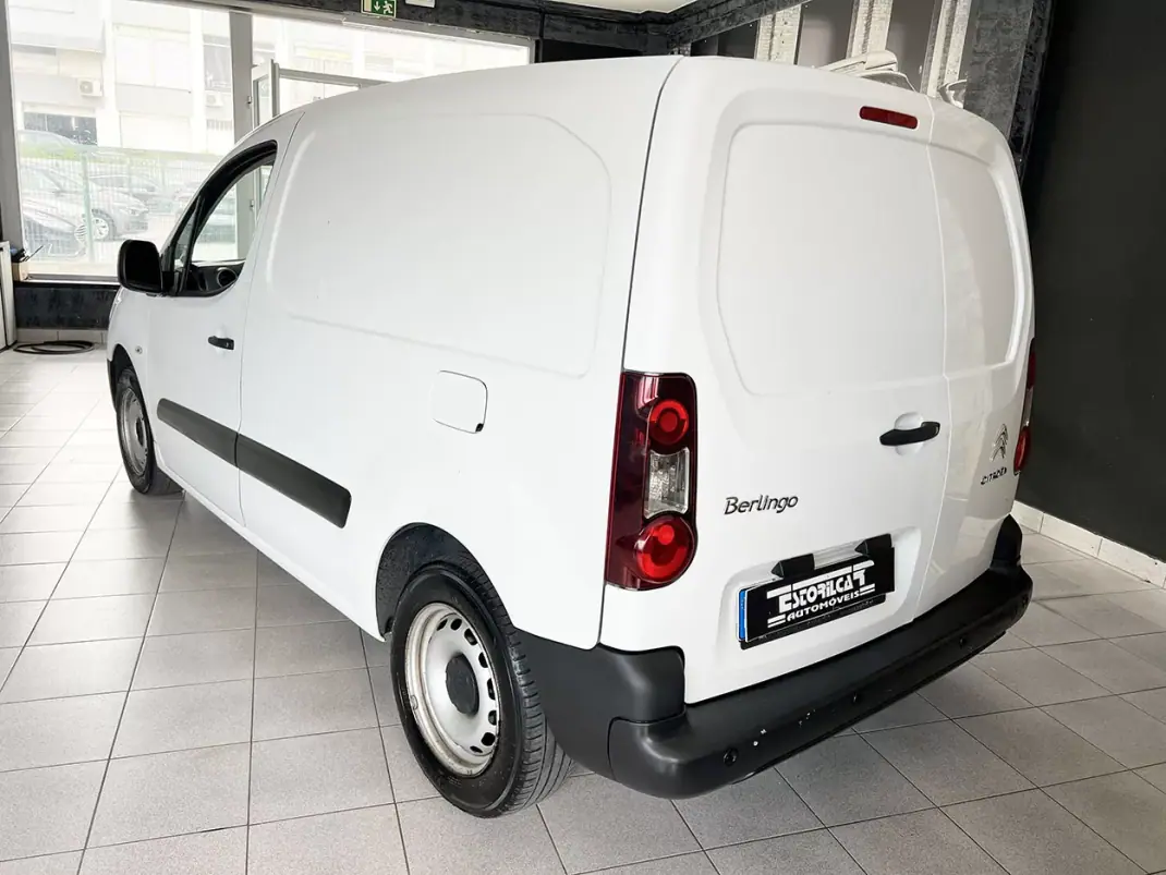 Citroën Berlingo 1.6 BlueHDi L1 Club 3L 2018 - 12600 EUR, 143113 km - AUTO.MOTO.pt - 143113km - foto 4 de 20