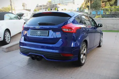 Ford Focus 2016 - 17990 EUR, 194500 km - AUTO.MOTO.pt - 194500km - foto 23 de 27