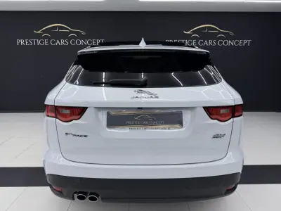 Jaguar F-Pace 2017 - 27950 EUR, 141687 km - 141687km - foto 4 de 48