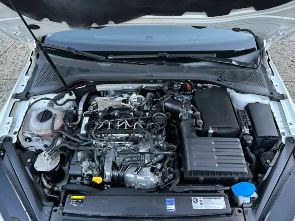 Volkswagen Golf Variant 2015 - 14000 EUR, 161500 km - AUTO.MOTO.pt - 161500km - foto 53 de 55