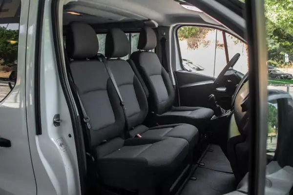 Renault Trafic 2020 - 28990 EUR, 126359 km - AUTO.MOTO.pt - 126359km - foto 26 de 41
