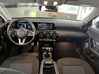 Mercedes-Benz A 160 2020 - 21600 EUR, 88834 km - AUTO.MOTO.pt - 88834km - foto 10 de 25