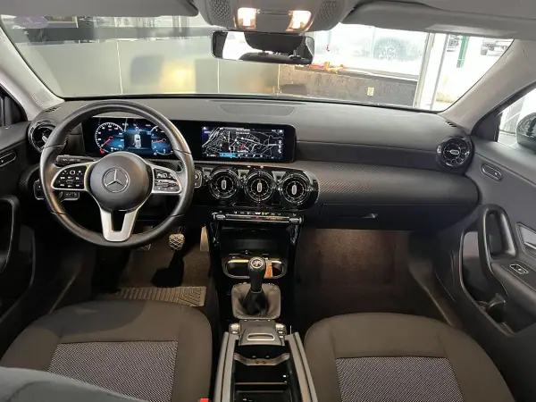 Mercedes-Benz A 160 2020 - 21600 EUR, 88834 km - AUTO.MOTO.pt - 88834km - foto 10 de 25