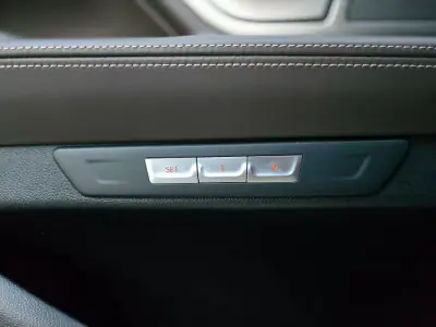 BMW 740 2017 - 35900 EUR, 125000 km - AUTO.MOTO.pt - 125000km - foto 49 de 54