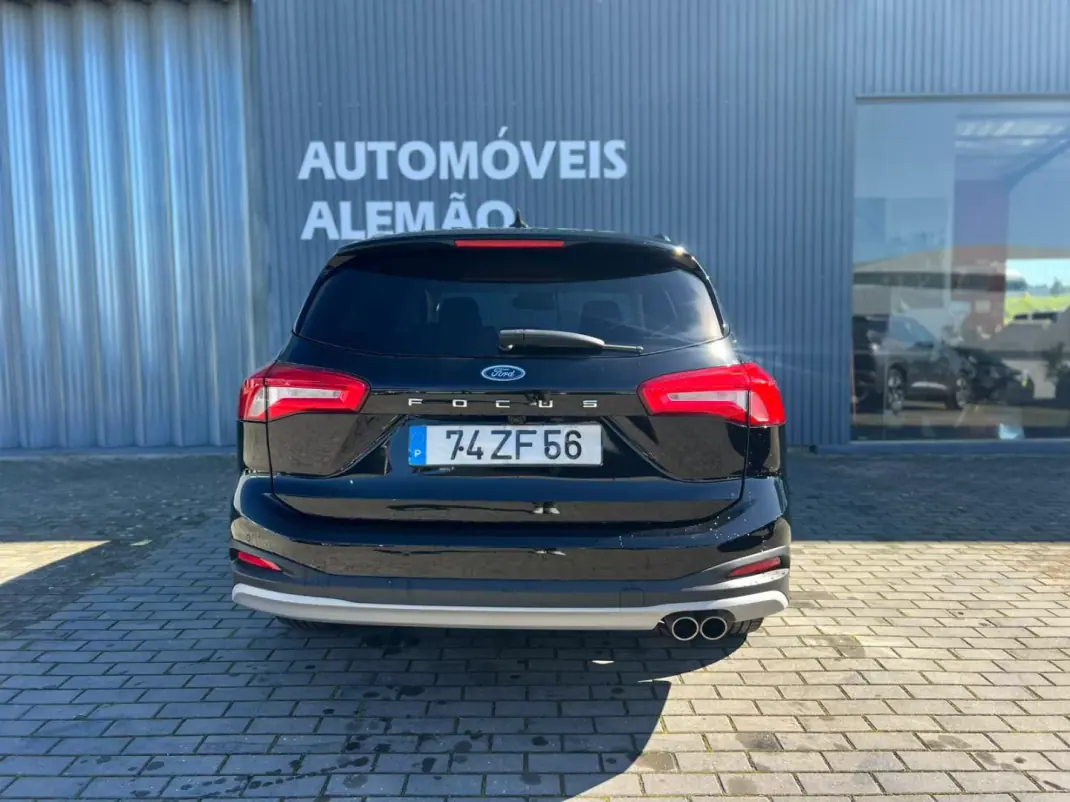 Ford Focus SW 2019 - 15950 EUR, 94634 km - AUTO.MOTO.pt - 94634km - foto 6 de 19