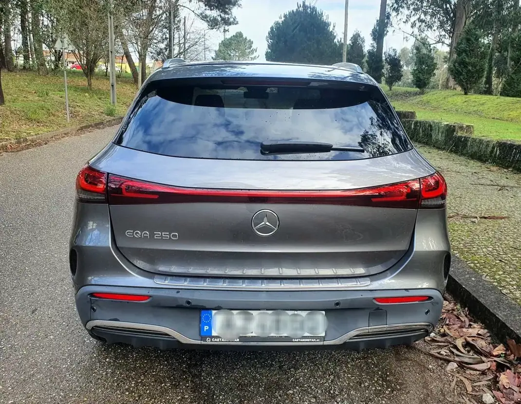 Mercedes-Benz EQA 2023 - 33990 EUR, 65000 km - AUTO.MOTO.pt - 65000km - foto 21 de 26
