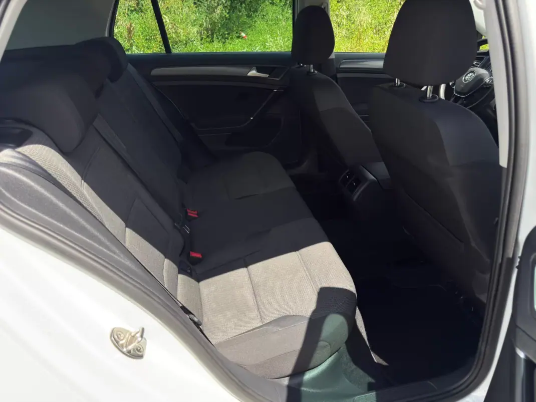 Volkswagen Golf 2019 - 13995 EUR, 169500 km - AUTO.MOTO.pt - 169500km - foto 11 de 41