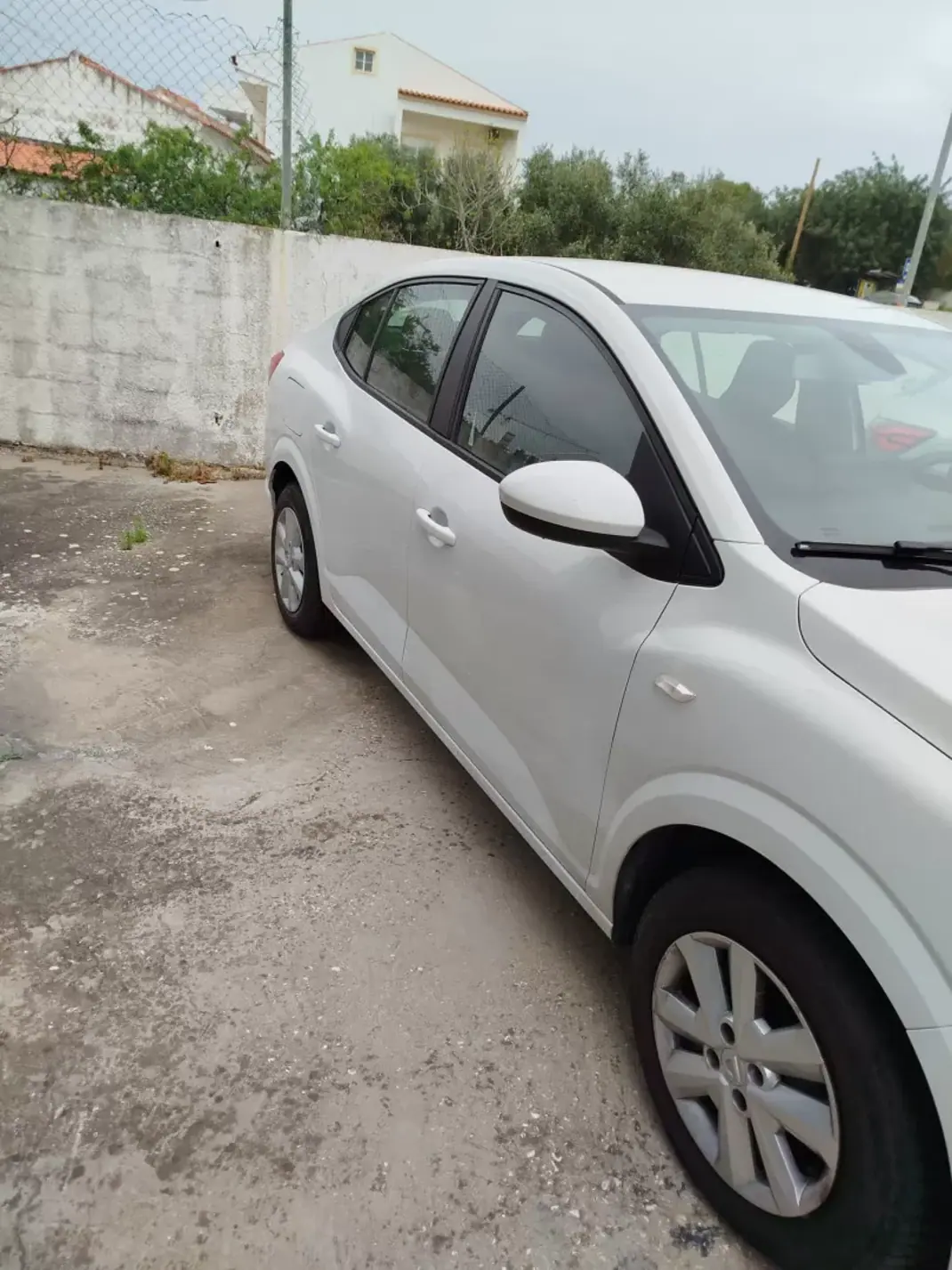Dacia Logan 2022 - 16000 EUR, 21230 km - AUTO.MOTO.pt - 21230km - foto 12 de 12