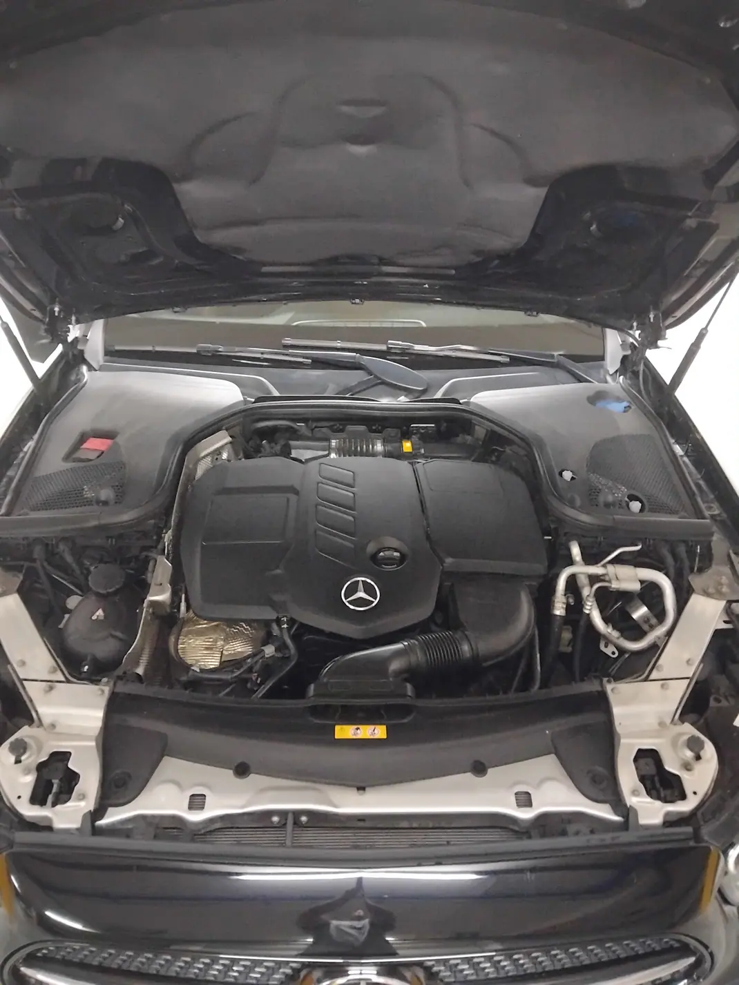 Mercedes-Benz E 220 2021 - 45800 EUR, 64800 km - 64800km - foto 6 de 15