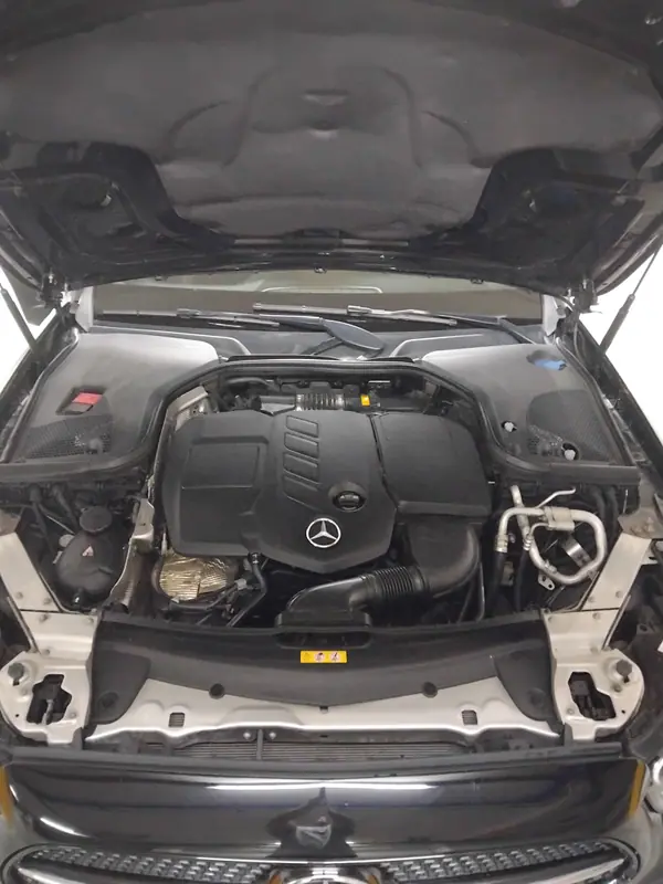 Mercedes-Benz E 220 2021 - 45800 EUR, 64800 km - AUTO.MOTO.pt - 64800km - foto 6 de 15