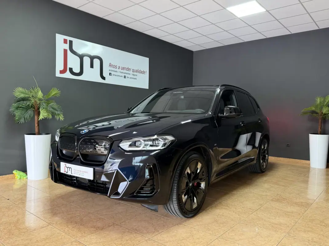BMW iX3 2023 - 38990 EUR, 99602 km - AUTO.MOTO.pt - 99602km - foto 1 de 24