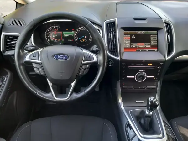 Ford S-Max 2016 - 17750 EUR, 151186 km - AUTO.MOTO.pt - 151186km - foto 24 de 35