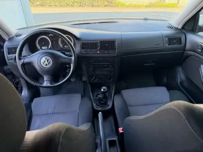 Volkswagen Golf 2003 - 2999 EUR, 191121 km - AUTO.MOTO.pt - 191121km - foto 14 de 25
