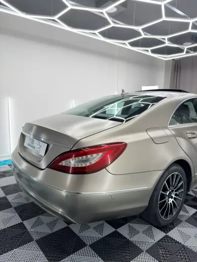 Mercedes-Benz CLS 350 2015 - 23750 EUR, 192000 km - AUTO.MOTO.pt - 192000km - foto 8 de 22