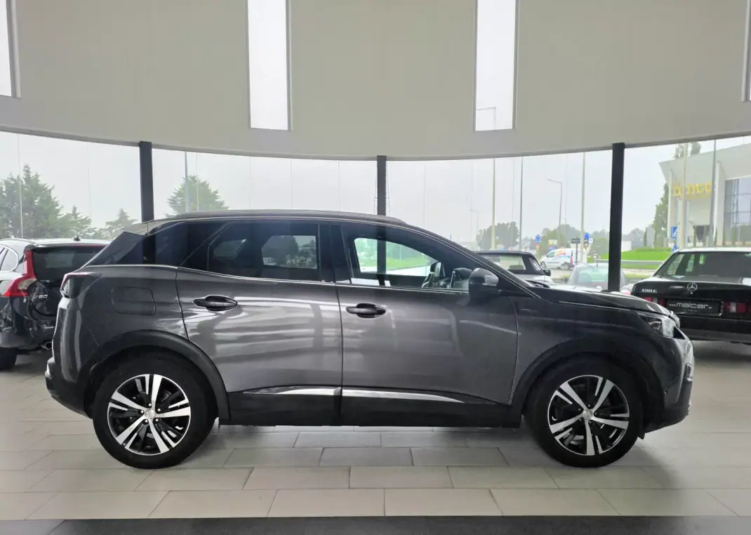 Peugeot 3008 2016 - 12990 EUR, 248403 km - 248403km - foto 27 de 28
