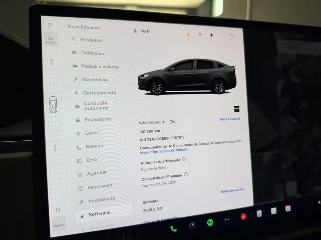 Tesla Model X 2023 - 75000 EUR, 99874 km - AUTO.MOTO.pt - 99874km - foto 13 de 14