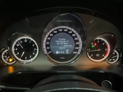 Mercedes-Benz E 250 2010 - 10950 EUR, 368209 km - 368209km - foto 10 de 20