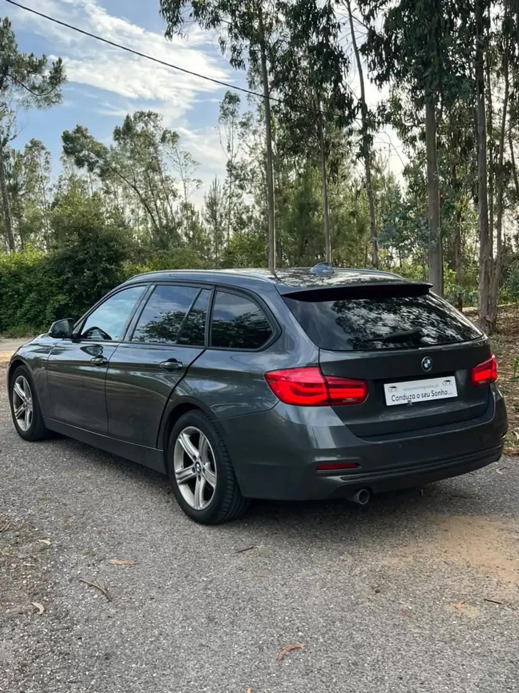 BMW 318 2017 - 18900 EUR, 156599 km - AUTO.MOTO.pt - 156599km - foto 21 de 30