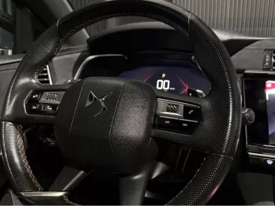 DS DS7 Crossback 2019 - 23500 EUR, 147000 km - AUTO.MOTO.pt - 147000km - foto 12 de 30