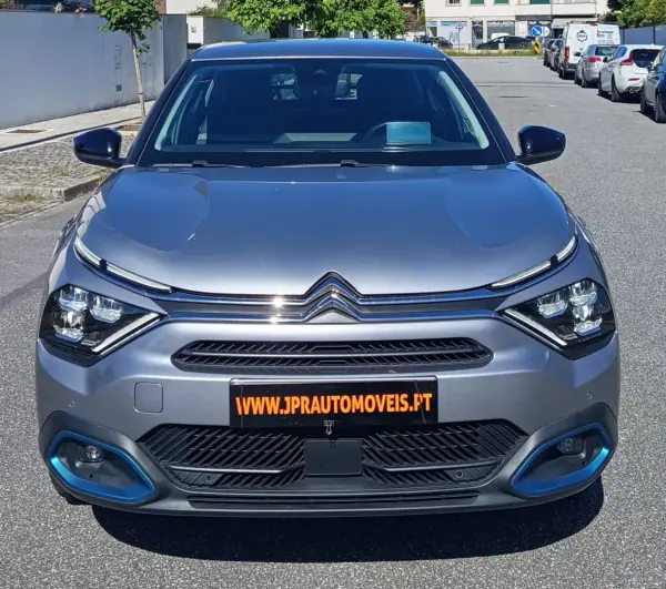 Citroën e-C4 2022 - 18990 EUR, 35200 km - AUTO.MOTO.pt - 35200km - foto 2 de 19