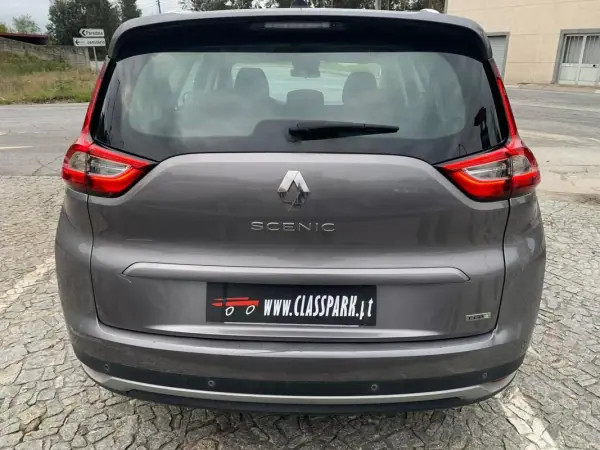 Renault Grand Scénic 2017 - 14900 EUR, 171000 km - AUTO.MOTO.pt - 171000km - foto 12 de 14