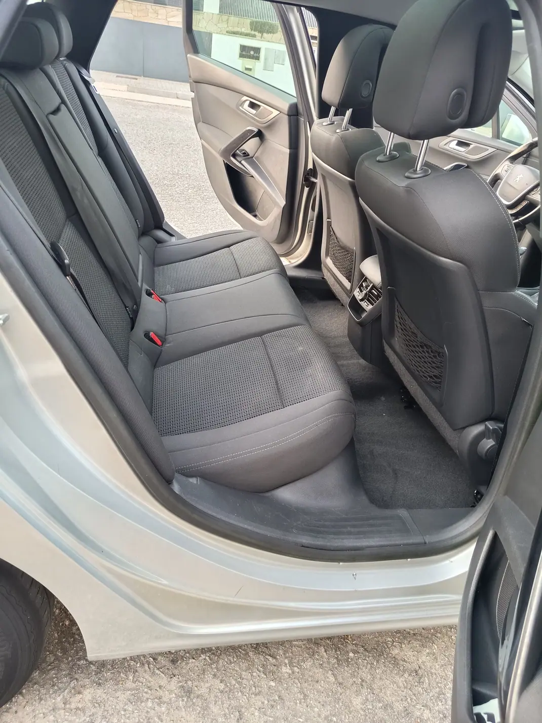Peugeot 508 SW 2014 - 8500 EUR, 234400 km - 234400km - foto 12 de 15