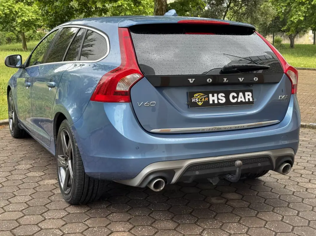 Volvo V60 2015 - 15965 EUR, 271000 km - AUTO.MOTO.pt - 271000km - foto 7 de 22