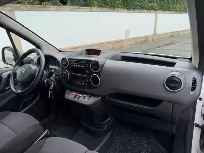 Citroën e-Berlingo 2020 - 8990 EUR, 22300 km - AUTO.MOTO.pt - 22300km - foto 13 de 14