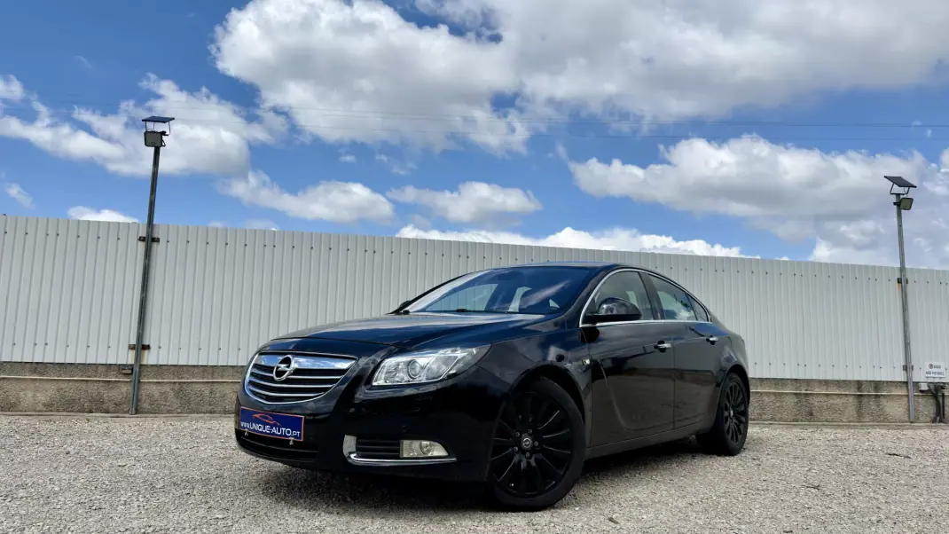 Opel Insignia 2009 - 9600 EUR, 200000 km - AUTO.MOTO.pt - 200000km - foto 5 de 12