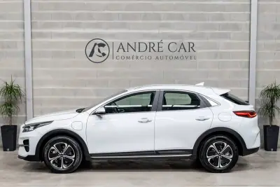 Kia XCeed 2022 - 22450 EUR, 15890 km - AUTO.MOTO.pt - 15890km - foto 4 de 51