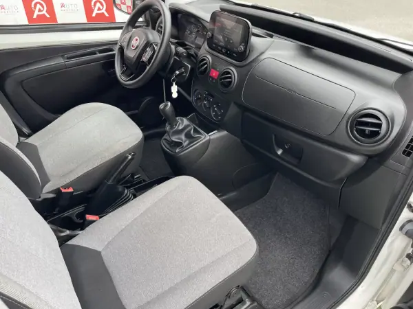 Fiat 2022 - 10990 EUR, 221557 km - AUTO.MOTO.pt - 221557km - foto 11 de 22