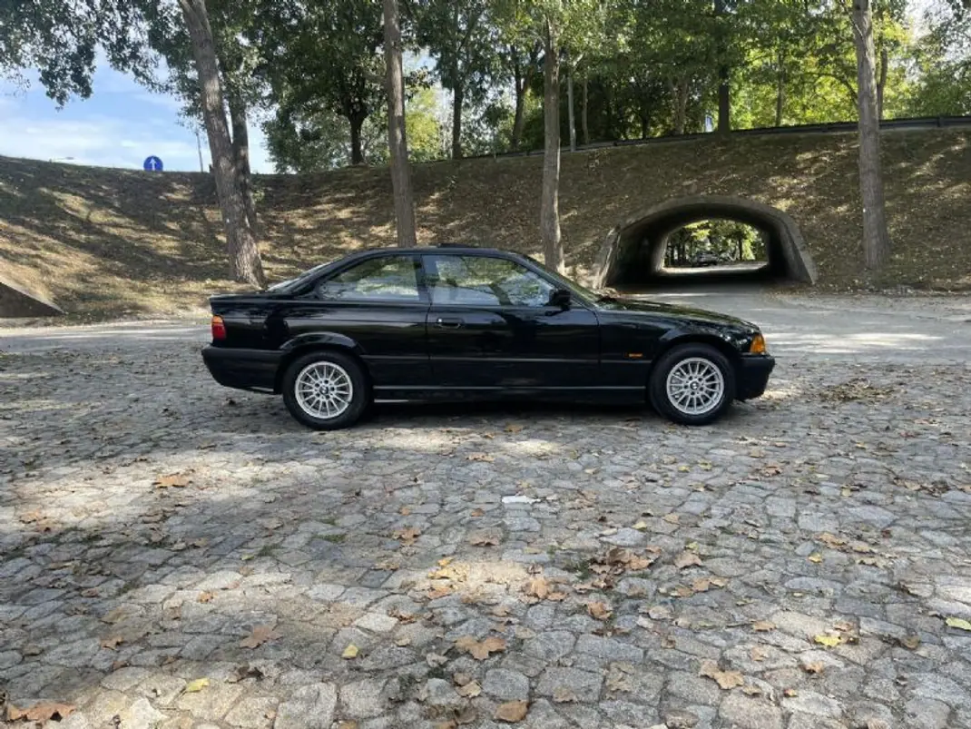 BMW 323 1998 - 19900 EUR, 160000 km - 160000km - foto 50 de 68