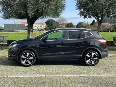 Nissan Qashqai 2017 - 13700 EUR, 243000 km - AUTO.MOTO.pt - 243000km - foto 9 de 28
