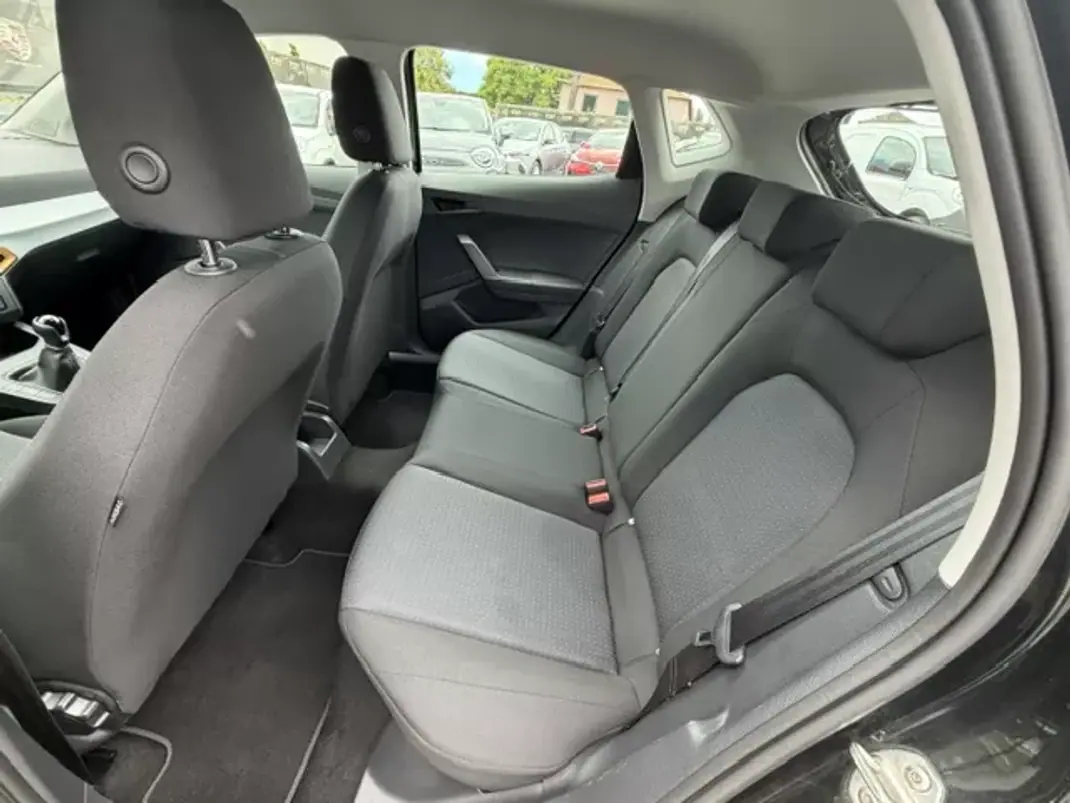 SEAT Ibiza 2022 - 12900 EUR, 85600 km - AUTO.MOTO.pt - 85600km - foto 2 de 12