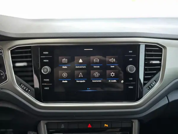 Volkswagen T-Roc 2021 - 17750 EUR, 72400 km - AUTO.MOTO.pt - 72400km - foto 23 de 37