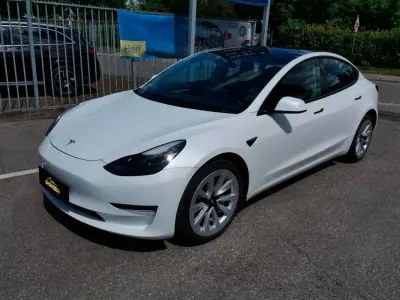 Tesla Model 3 2022 - 73183km