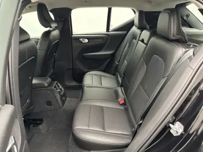 Volvo XC 40 2021 - 27990 EUR, 85029 km - AUTO.MOTO.pt - 85029km - foto 10 de 13