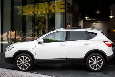 Nissan Qashqai 2013 - 9750 EUR, 168793 km - AUTO.MOTO.pt - 168793km - foto 2 de 32