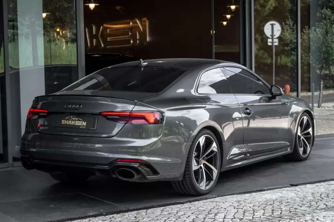 Audi RS5 Sportback 2017 - 53990 EUR, 137529 km - AUTO.MOTO.pt - 137529km - foto 4 de 38