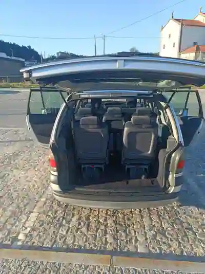 Renault Espace 2000 - 5400 EUR, 187000 km - AUTO.MOTO.pt - 187000km - foto 10 de 15