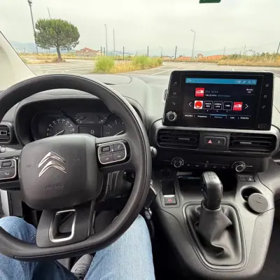 Citroën Berlingo 2019 - 14950 EUR, 96000 km - AUTO.MOTO.pt - 96000km - foto 17 de 17
