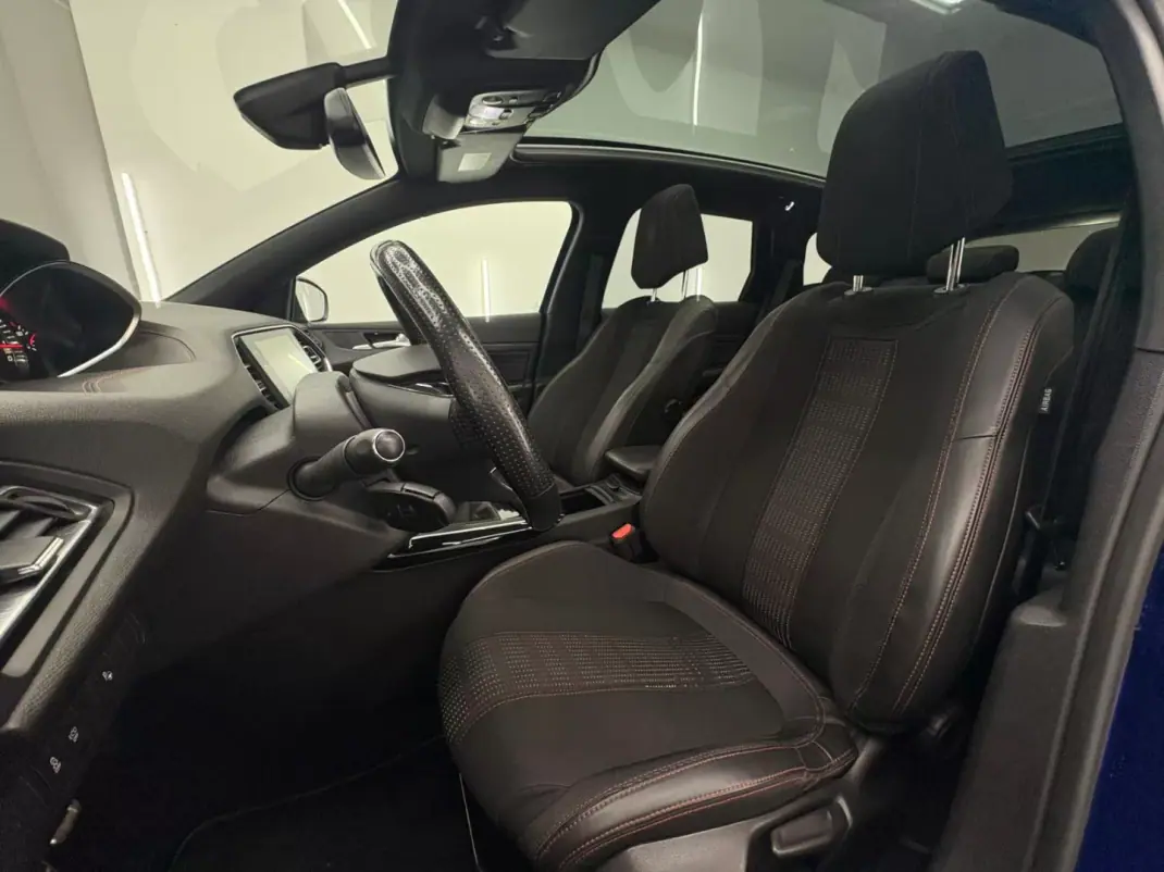 Peugeot 308 SW 2016 - 9500 EUR, 198000 km - AUTO.MOTO.pt - 198000km - foto 16 de 18