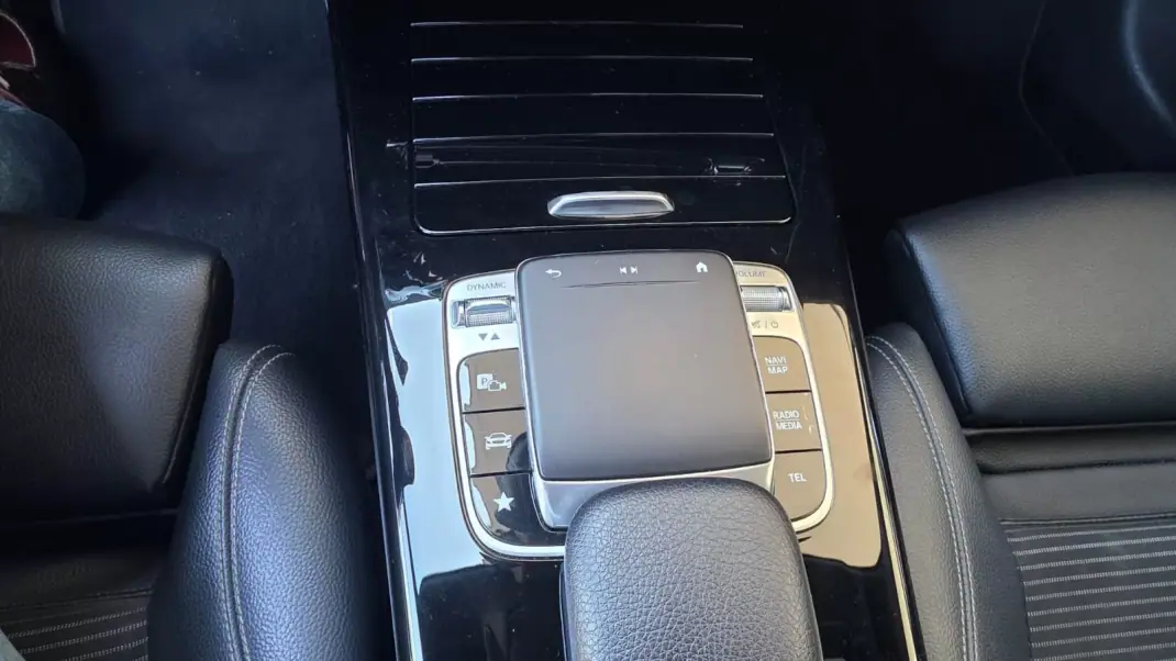 Mercedes-Benz A 180 2018 - 21890 EUR, 115000 km - 115000km - foto 21 de 37