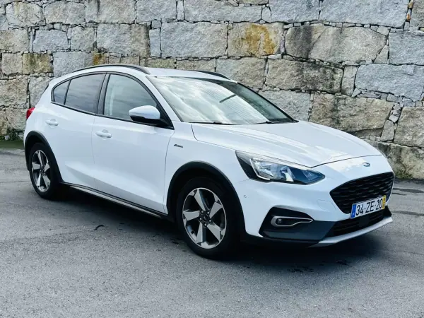 Ford Focus 2019 - 13990 EUR, 83000 km - AUTO.MOTO.pt - 83000km - foto 8 de 51