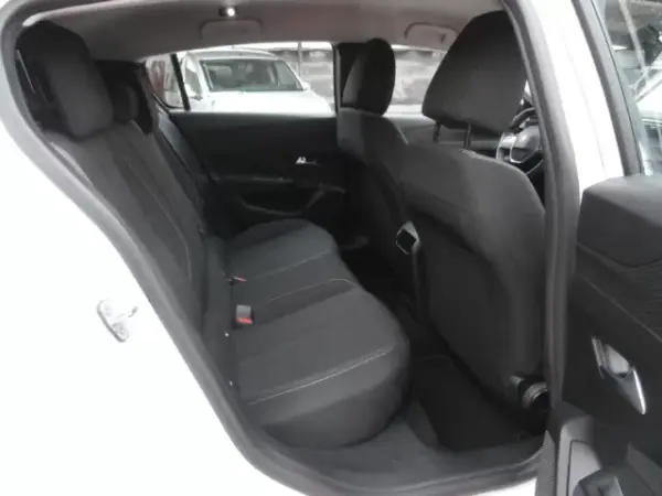 Peugeot 308 2022 - 22000 EUR, 118452 km - AUTO.MOTO.pt - 118452km - foto 25 de 31
