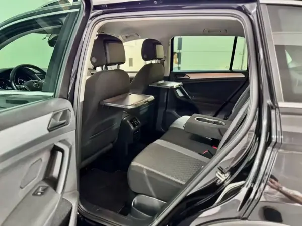 Volkswagen Tiguan 2017 - 17750 EUR, 120000 km - AUTO.MOTO.pt - 120000km - foto 39 de 50