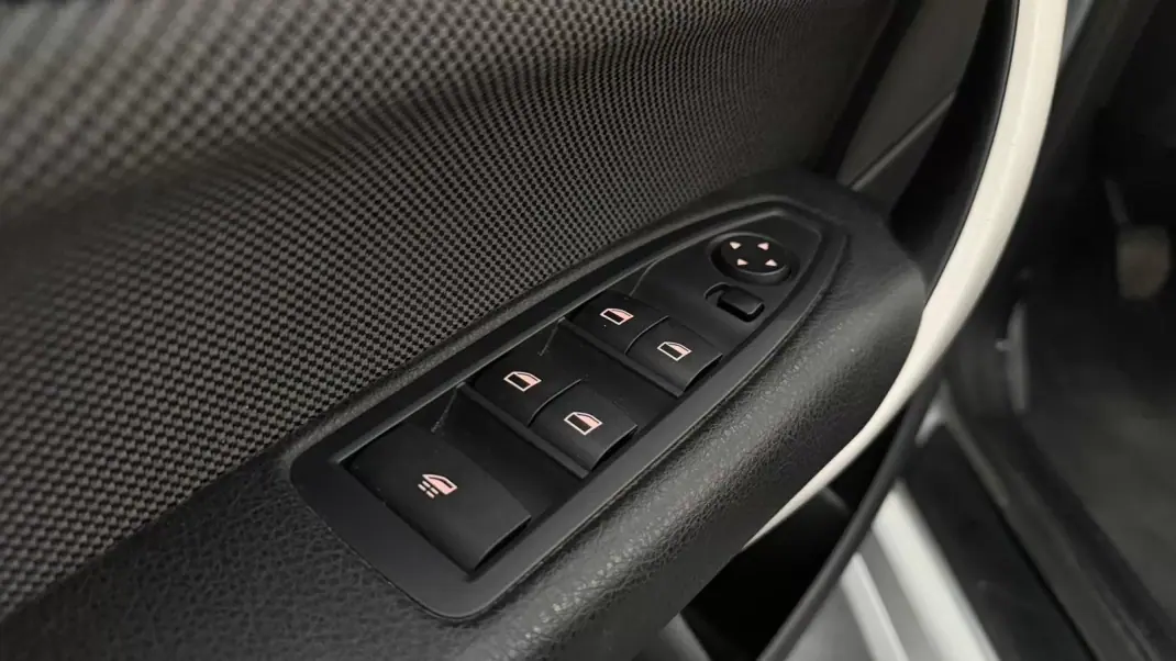 BMW 218 2016 - 19490 EUR, 108715 km - AUTO.MOTO.pt - 108715km - foto 12 de 35